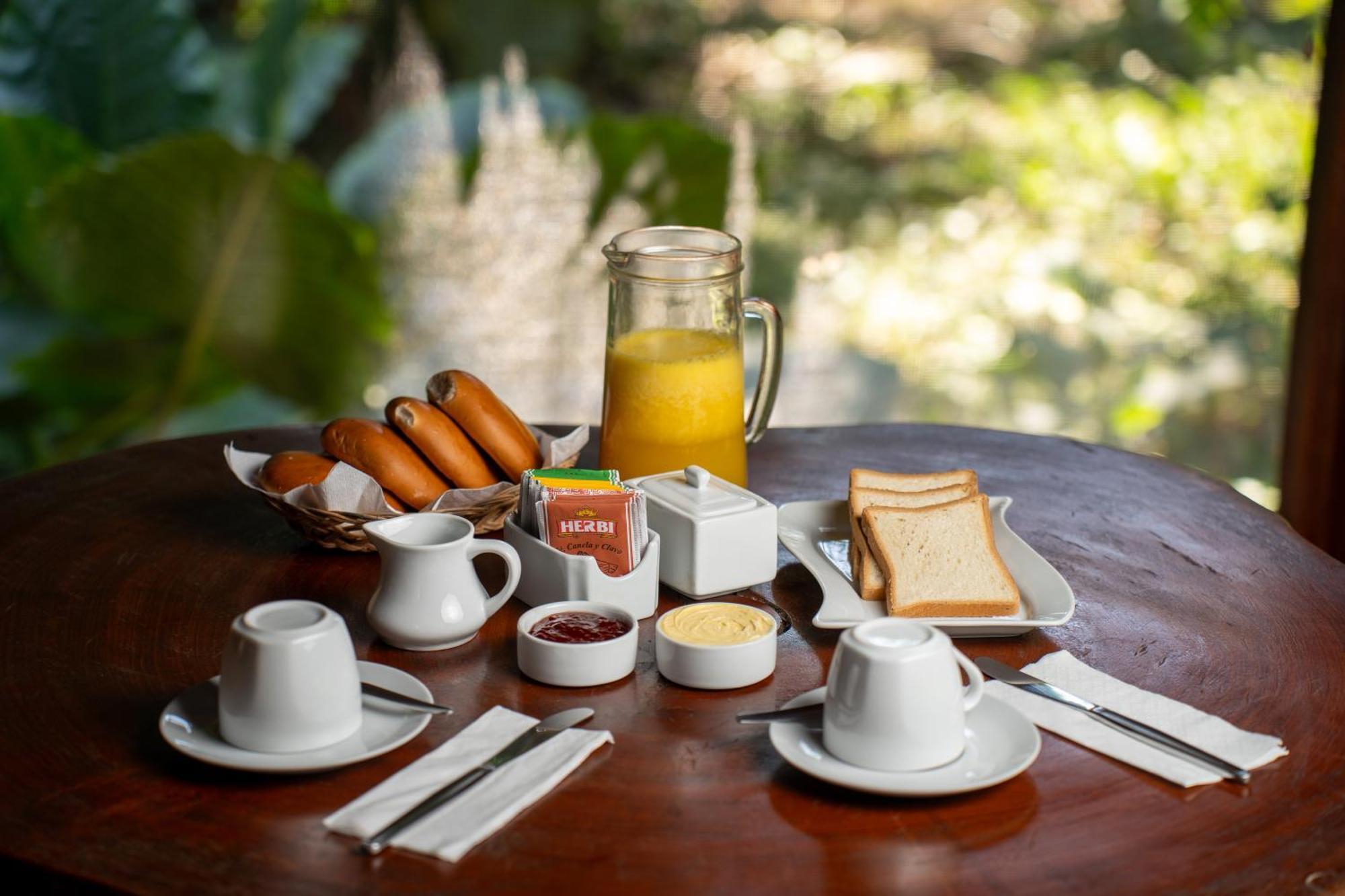 Ecolucerna Lodge Tambopata Puerto Maldonado Dış mekan fotoğraf